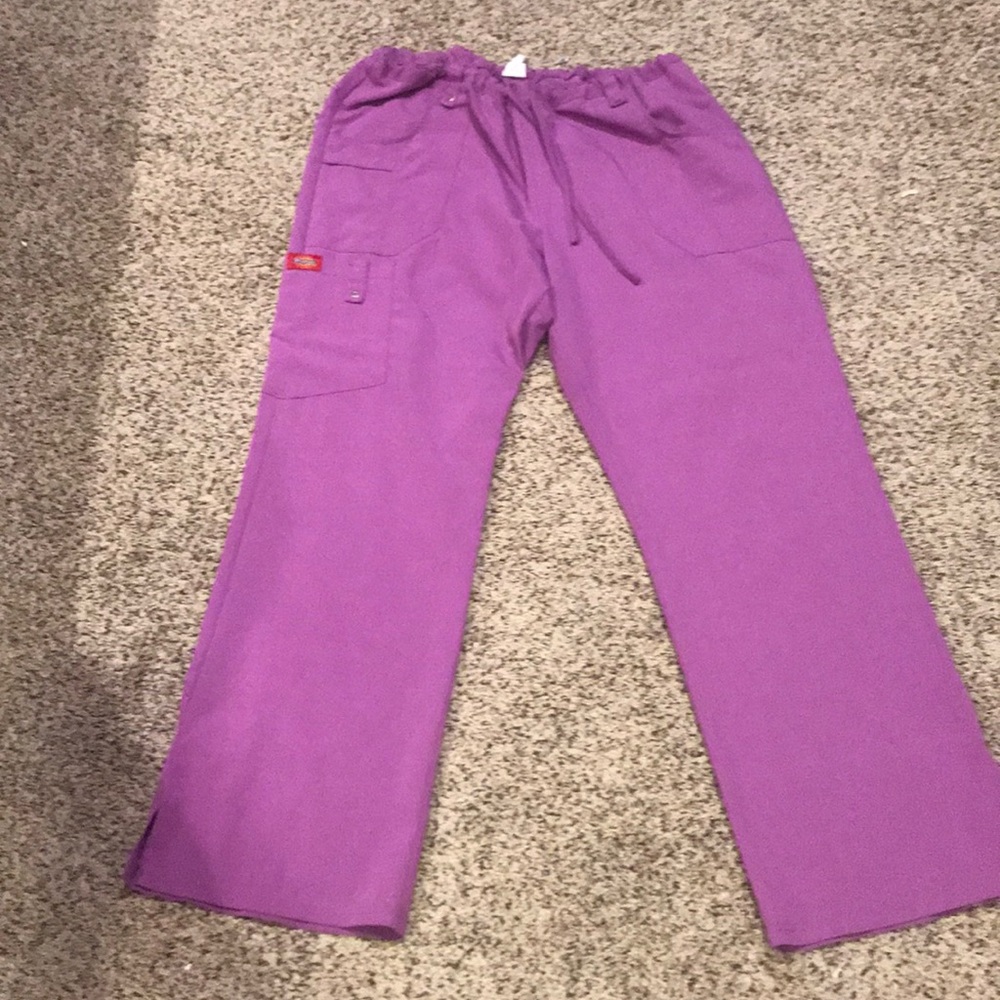 Dickies xtreme stretch L scrubs